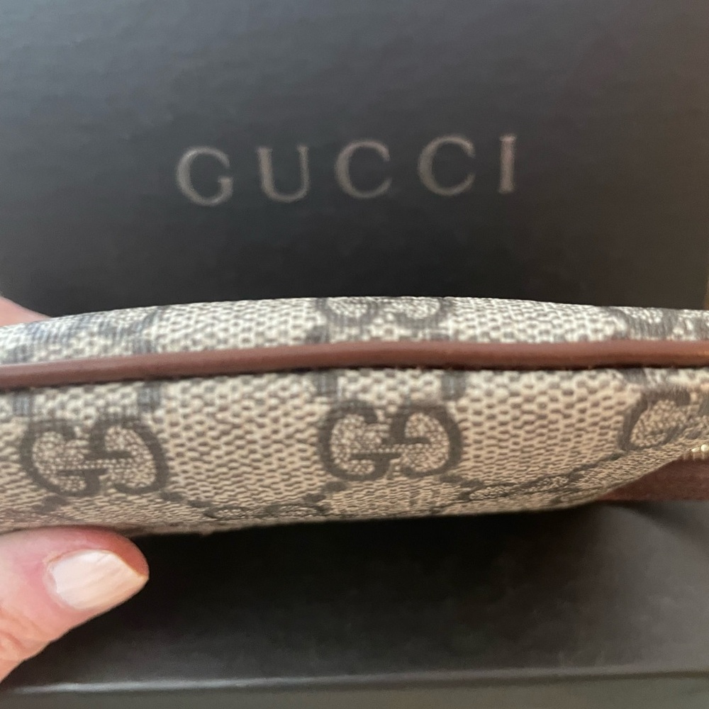 GUCCI Authentic Monogram  Key & Card Holder with Box - Picture 6 of 7